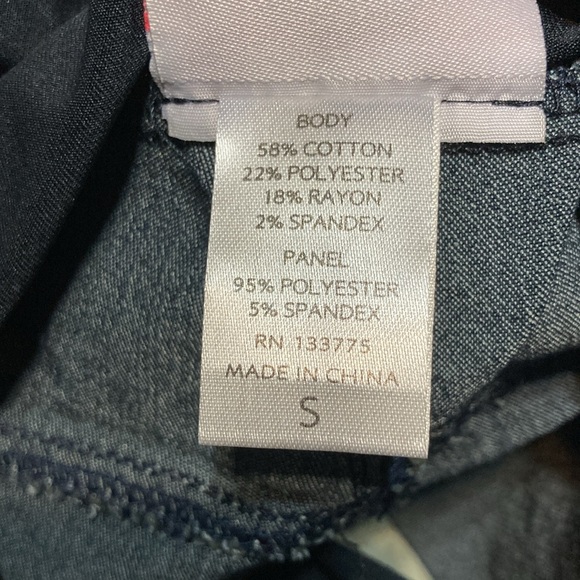 NWT Maternity Times Two size Small bermuda shorts rolled hem 5 pocket 12035 - Picture 6 of 6